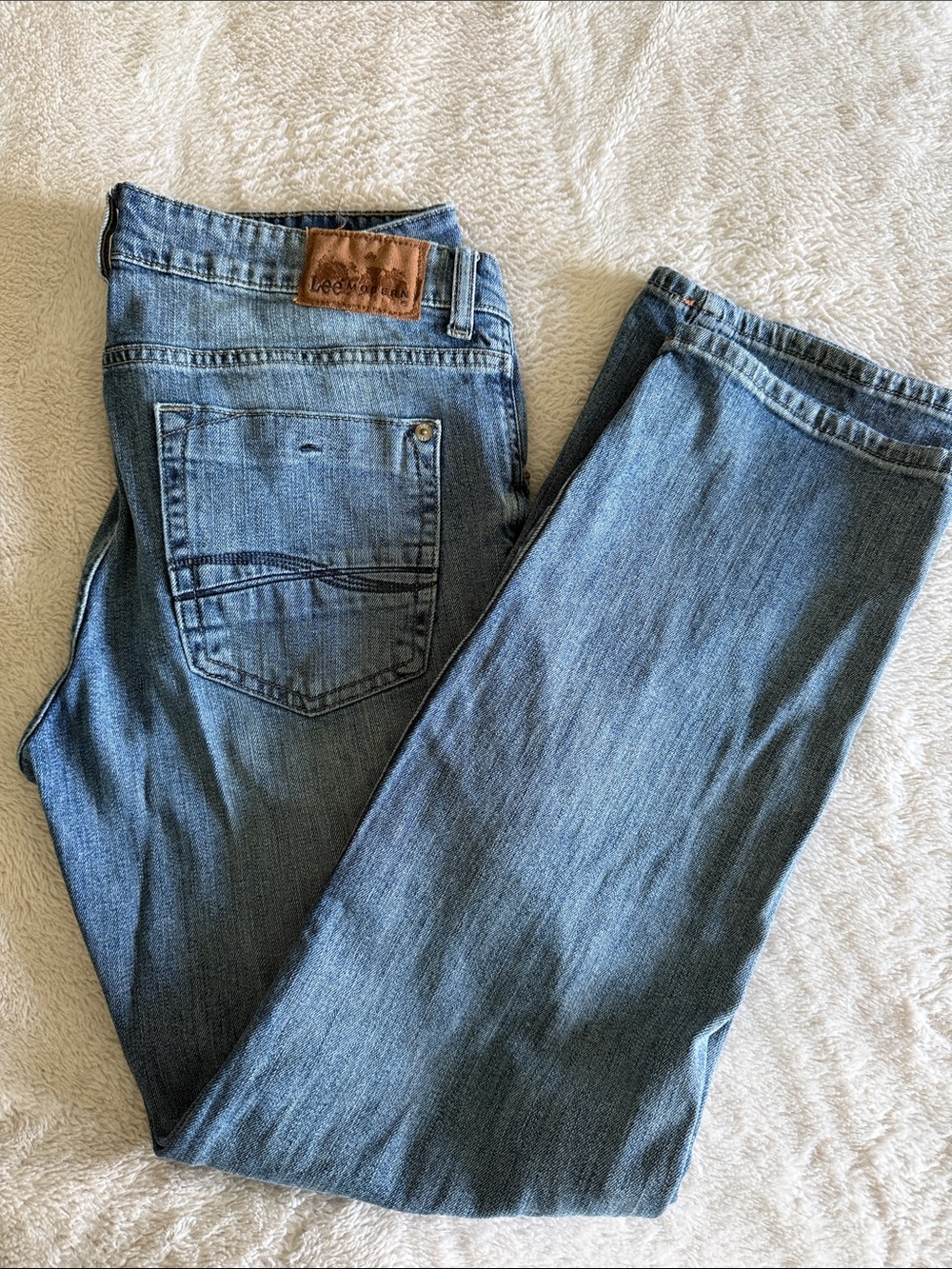 Lee Men’s Light Blue Straight Leg Jeans
